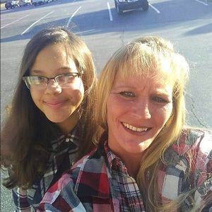 Meet your Posher, Denise